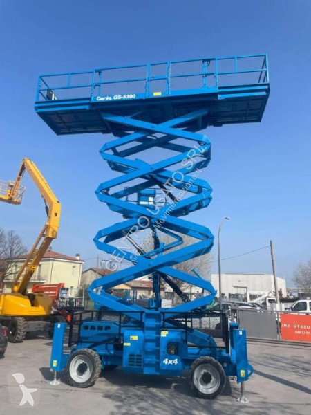 منصة تلسكوبية Genie GS-5390