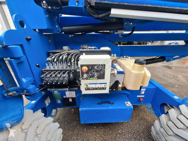 منصة تلسكوبية Niftylift HR17 HYBRID 4X4