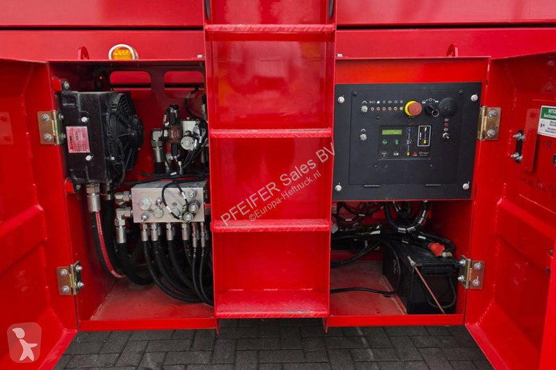 Vysokozdvižná plošina  SR1623D Diesel 4x4...