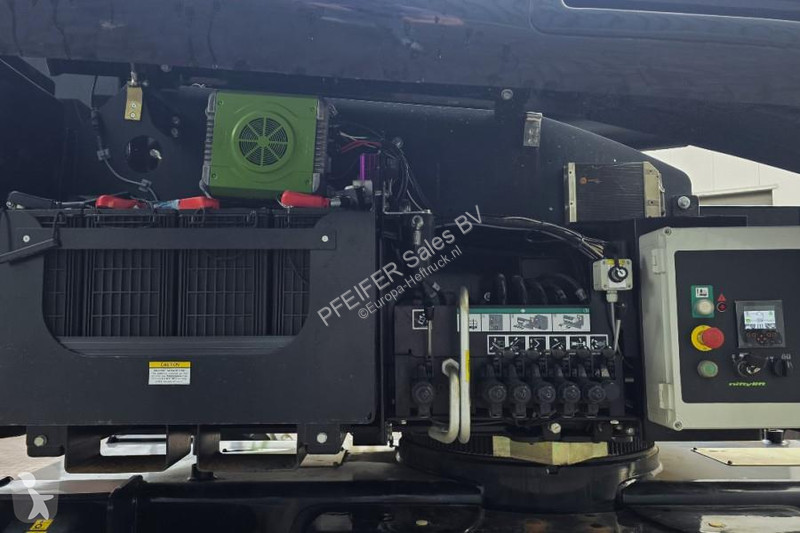 منصة تلسكوبية Niftylift HR28 HYBRID 4x4 MK2...