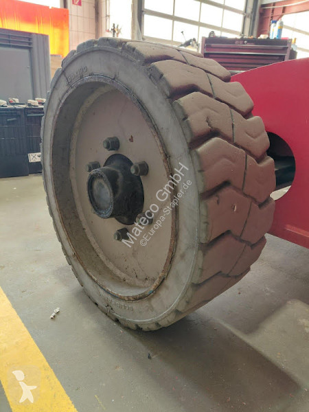 Vysokozdvižná plošina Manitou 150AETJ C 3D