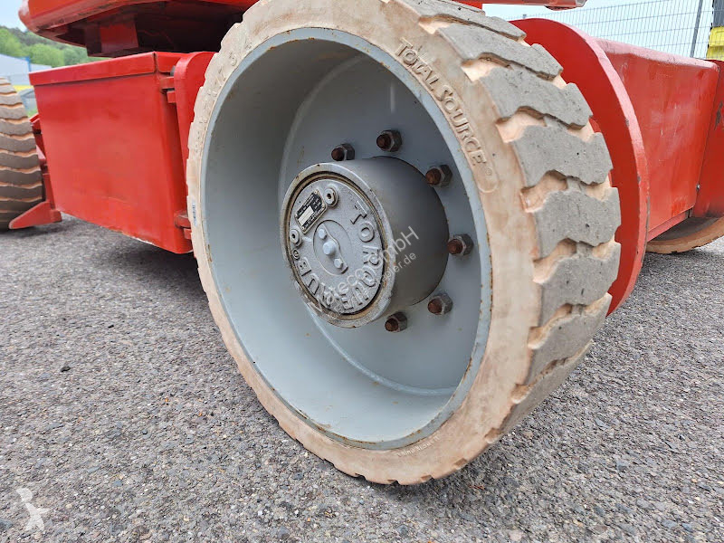 منصة تلسكوبية Genie Z34/22N