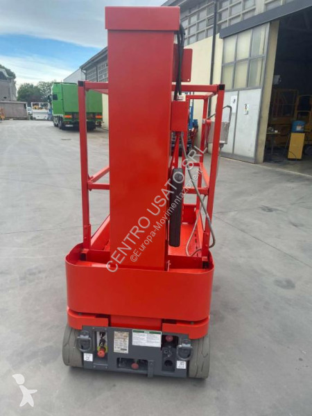 منصة تلسكوبية Skyjack SJ16