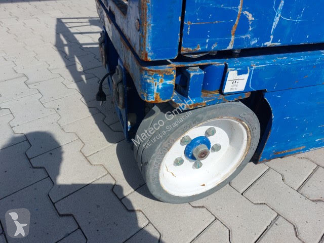 منصة تلسكوبية Skyjack SJ12