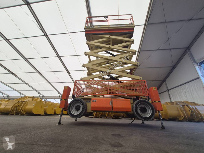 Hoogwerker JLG 4096 LE + outriggers (Multiple...