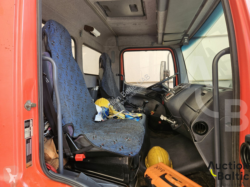 Lift Mercedes 815
