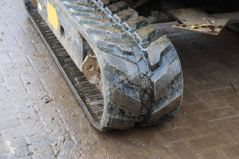 Nacela Hitachi HX99B