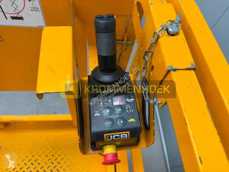Plataforma elevadora JCB S 4046 E