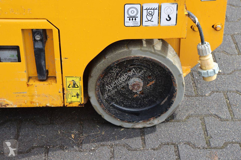 Вишка JCB S1930E