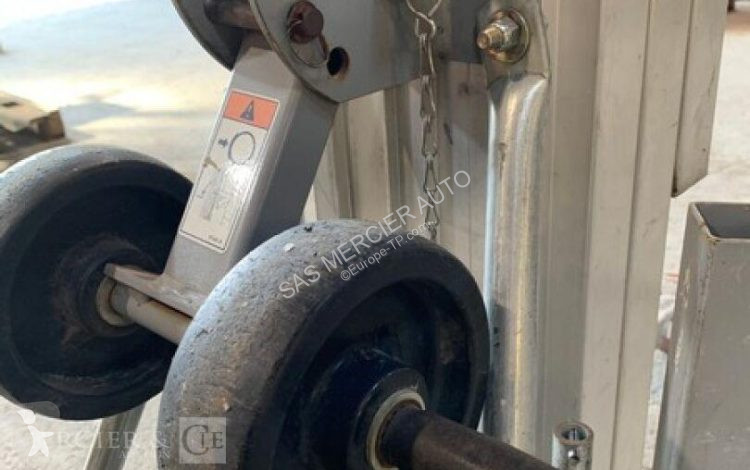 Автовишка Genie leve materiaux vertical