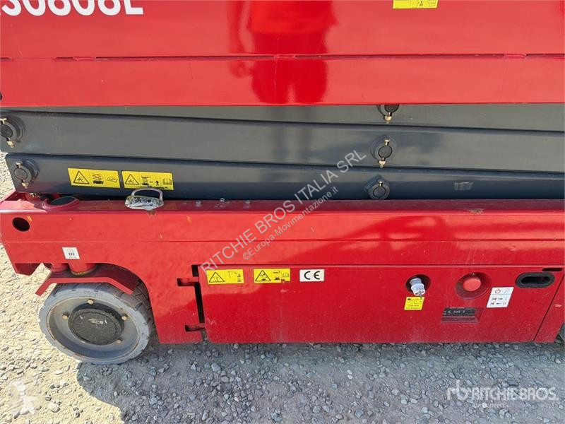 Автовишка Magni ES0808E Electric Scissor Lift