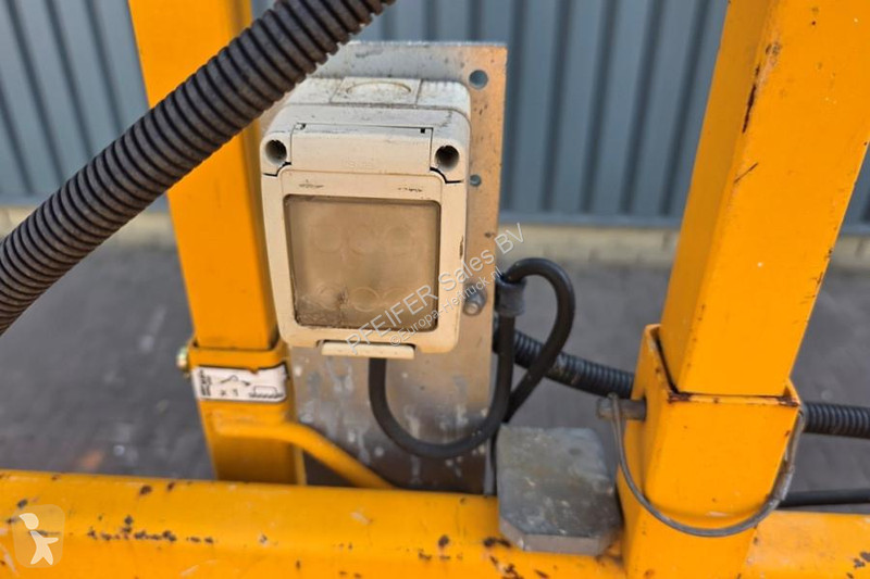 升降机 Haulotte Compact 12DX Diesel, 4x4 Drive,...