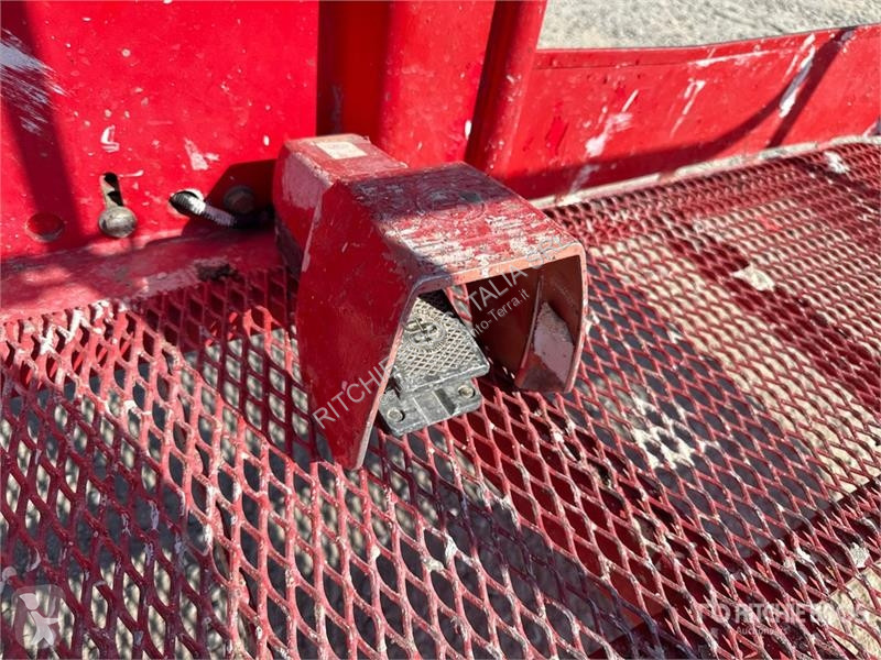 Автовышка Manitou