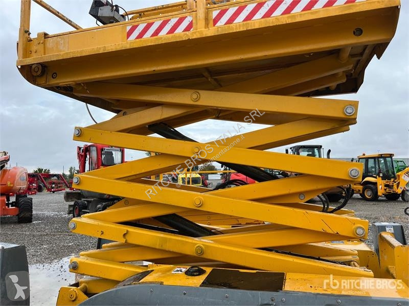 Emelőkosár Haulotte Diesel Scissor Lift