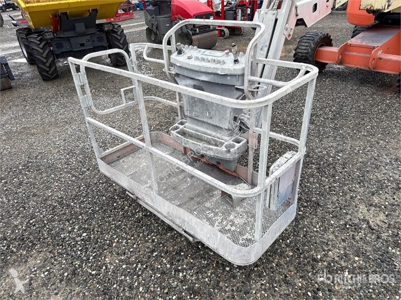 Автовышка JLG Articulating Boom Lift