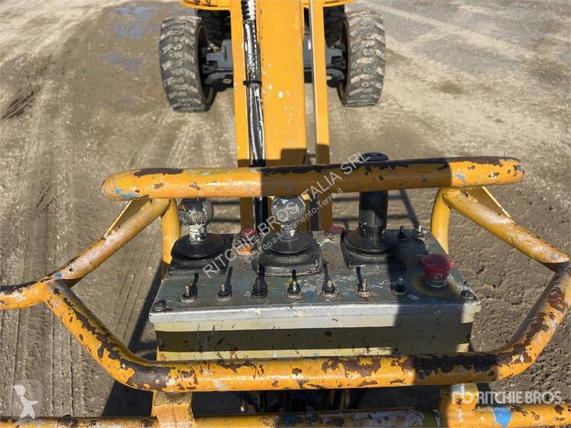 Plataforma Haulotte HA20 Diesel Articulating...