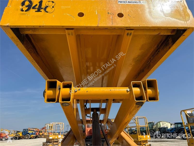 Emelőkosár Haulotte 8W Electric Scissor Lift