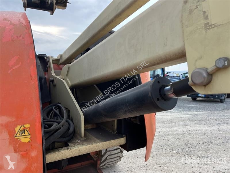 Plataforma elevadora JLG