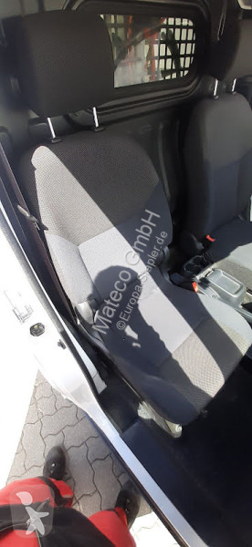 Véhicule utilitaire Nissan K20 / NISSAN NV200