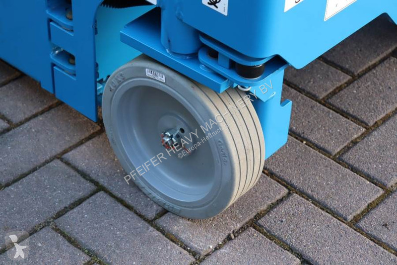 منصة تلسكوبية Genie GS1330M Valid inspection,...