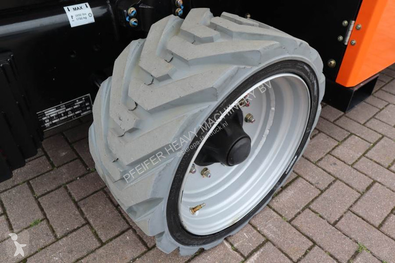Hoogwerker JLG ERT4069 Unused, Electric, 14.3m...