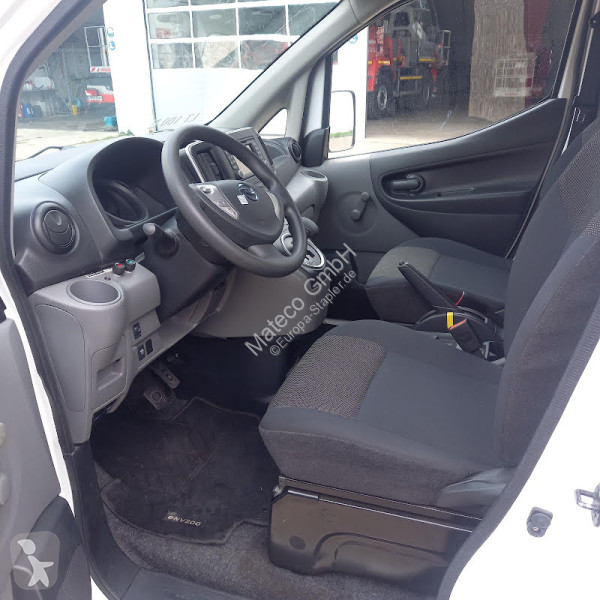 منصة تلسكوبية Klubb K20 / NISSAN NV200