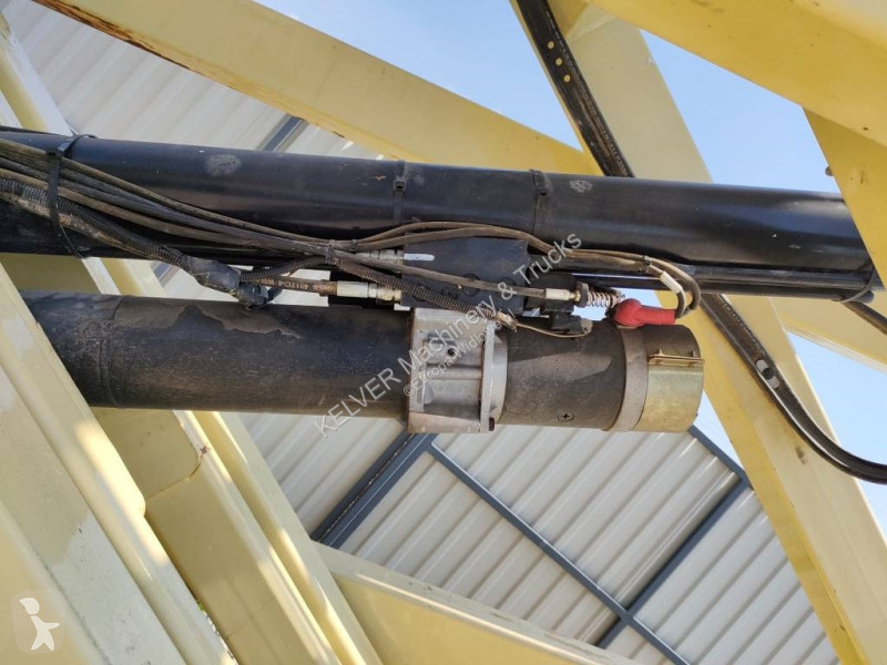 Nacelle JLG * scissor lift * electric *