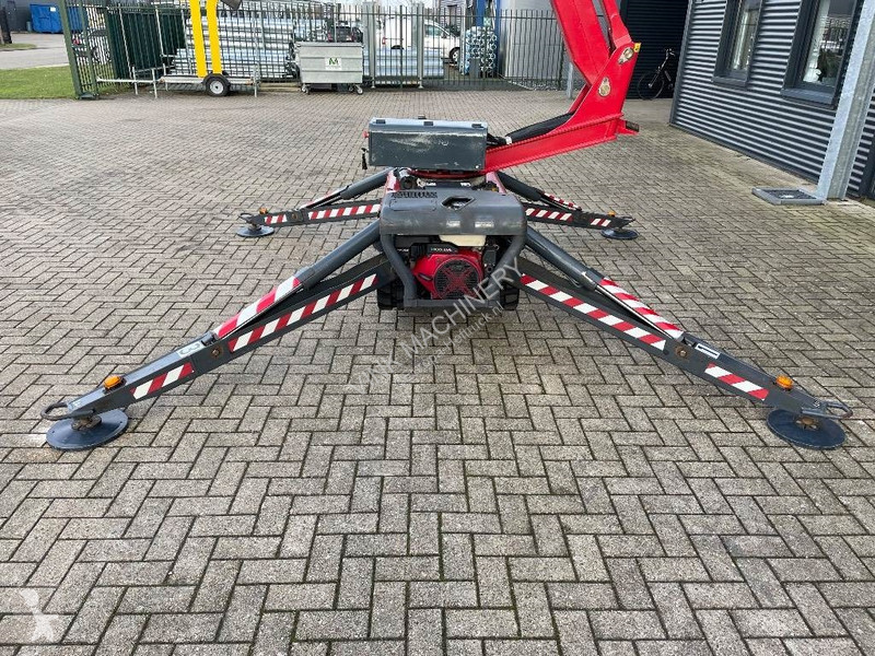 منصة تلسكوبية Hinowa Lightlift 15.70 SOLD