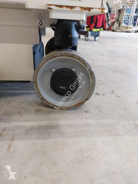 Piattaforma aerea JLG