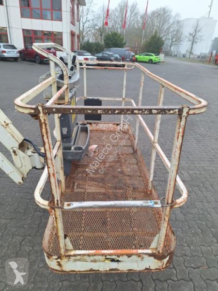 Piattaforma aerea JLG