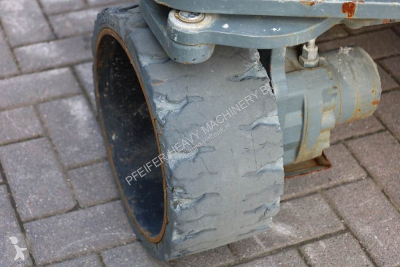 منصة تلسكوبية Hollandlift Ecostar HL-11816...