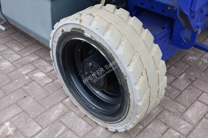 Lift JLG Electric, 12m Working Height, 450kg...