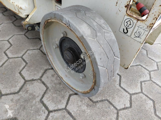 Piattaforma aerea JLG