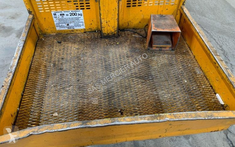 Nacelle Manlift nacelle a mat vertical...