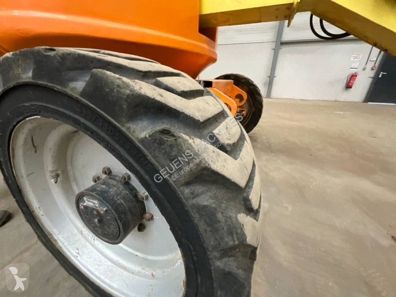 Lift JLG 4x4x4