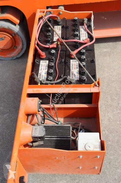 Piattaforma aerea PB PB S140-12EC