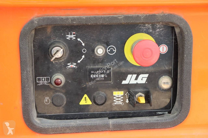 Piattaforma aerea JLG