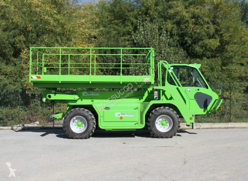 منصة تلسكوبية Merlo PL15 - 4X4