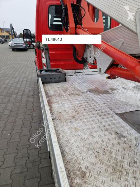 منصة تلسكوبية Iveco MX200