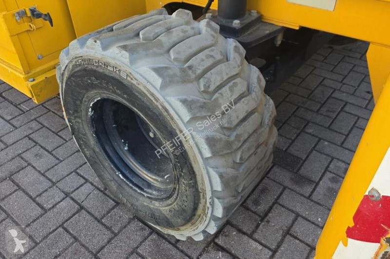 منصة تلسكوبية Hollandlift Combistar B-195DL25...
