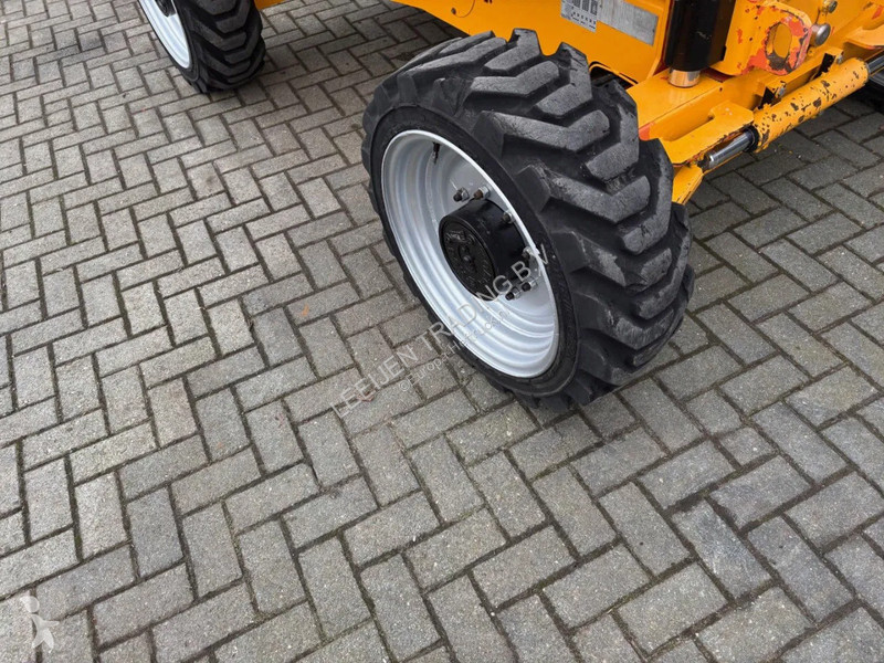 منصة تلسكوبية JLG Diesel 4x4 articulated...