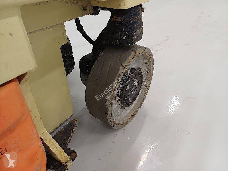 Plataforma elevadora JLG