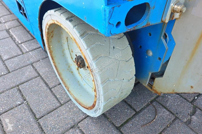 منصة تلسكوبية Genie GS2632 Electric, 10m...