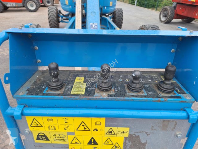 منصة تلسكوبية Genie Z135/70
