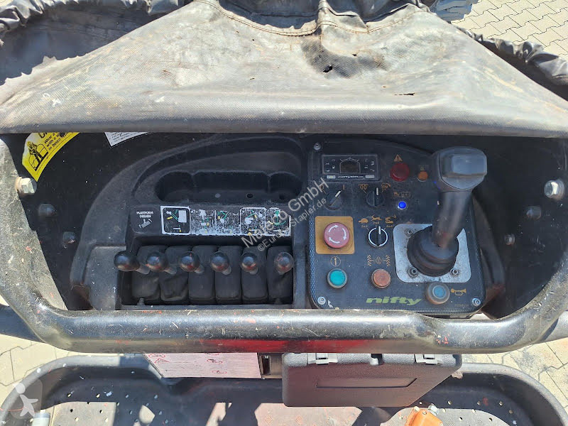 منصة تلسكوبية Niftylift HR21 HYBRID 4X4