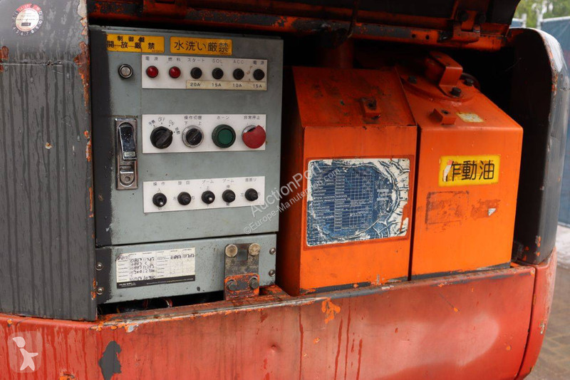 Nacela Hitachi HX99B