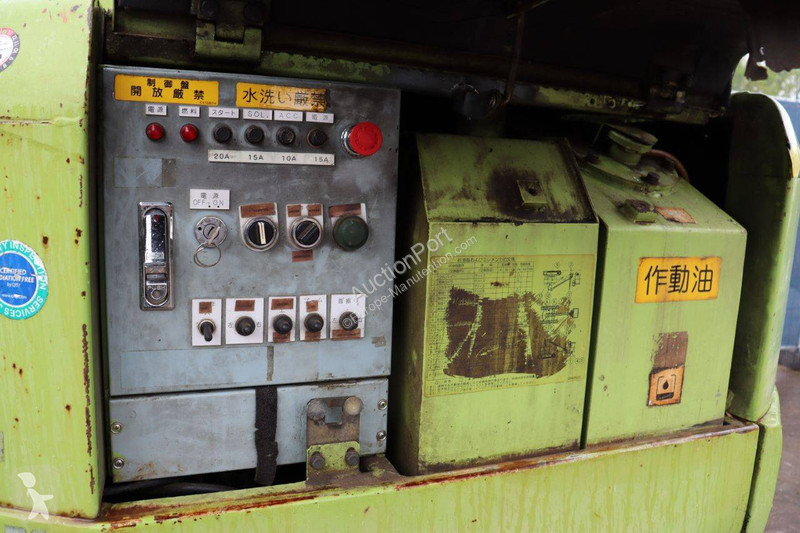 Nacela Hitachi HX99B