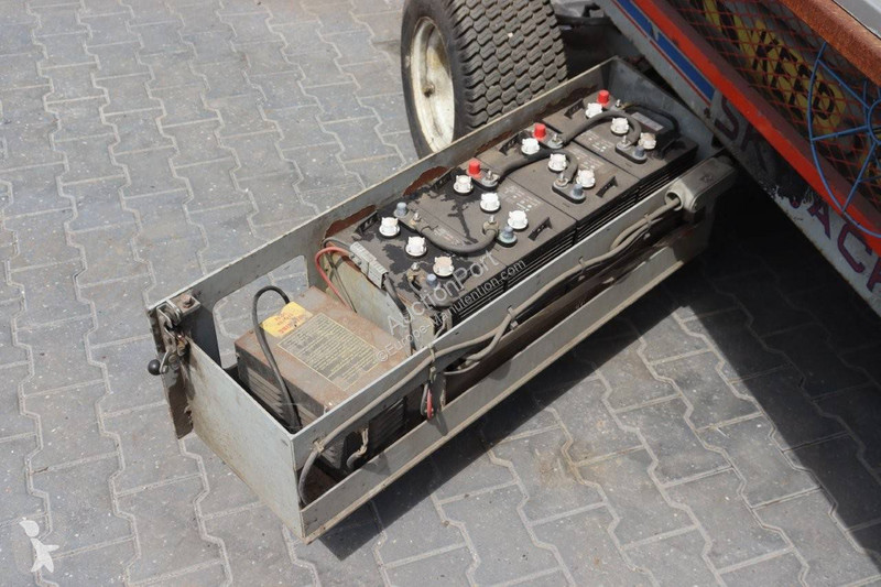 منصة تلسكوبية Skyjack SJ III - 6832