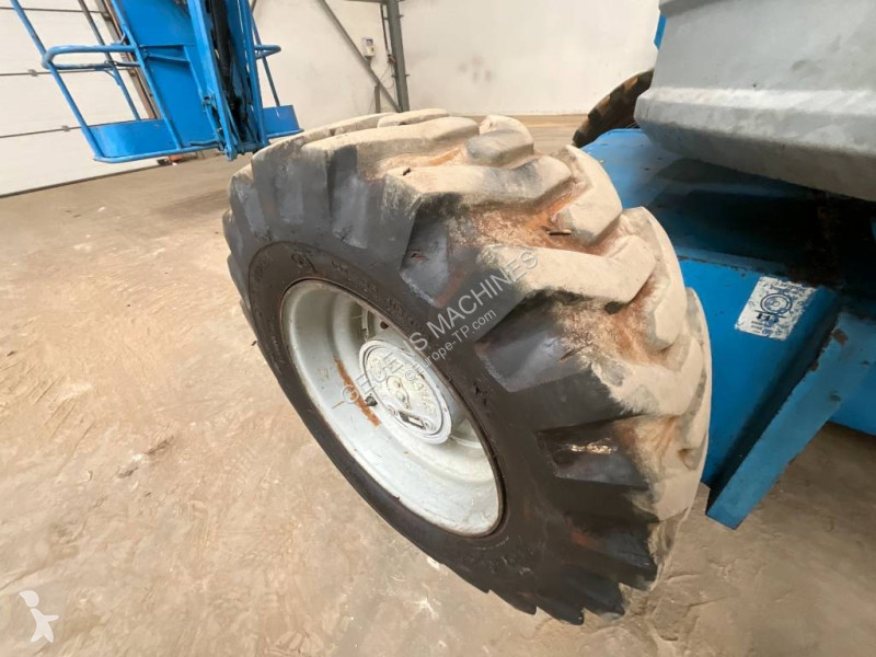 منصة تلسكوبية Genie Z 34/22