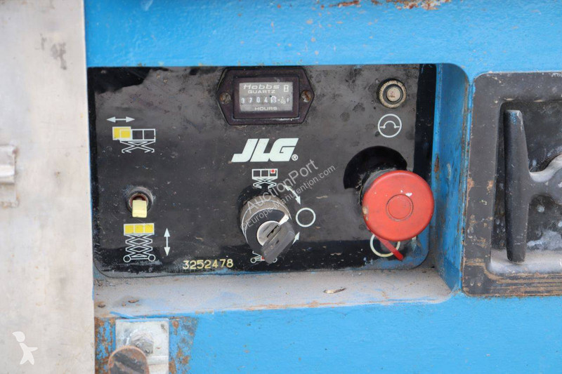 Plataforma elevadora JLG 2046-E